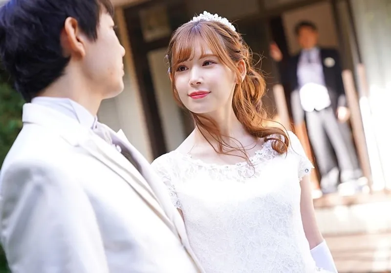 Bố ông chồng làm tình vợ của con trai ngay sau lễ cưới của con trai